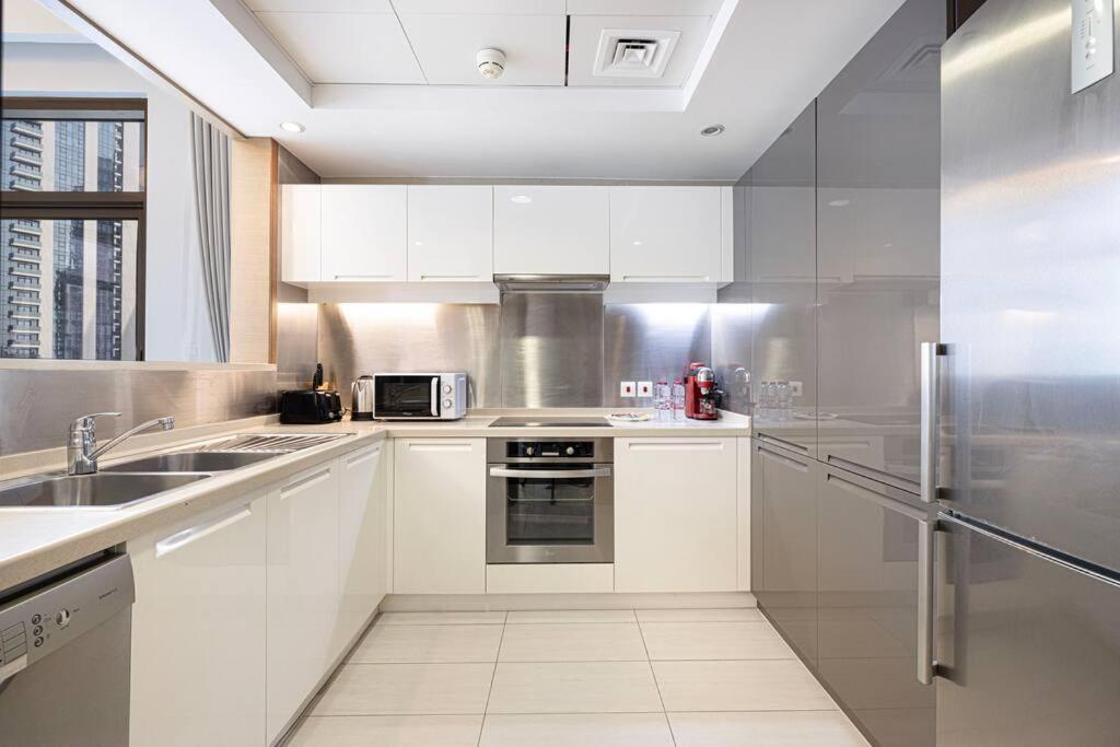 Apartment Lux Unit With Burj & Fountain View I Walk Mall