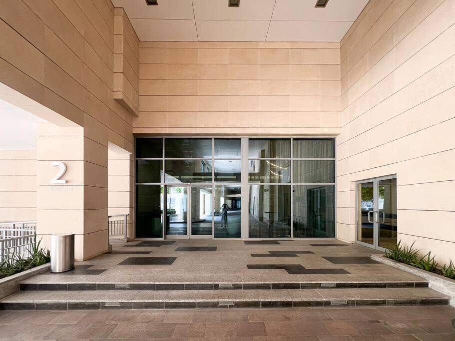 Lux Unit With Burj & Fountain View I Walk Mall * Dubai