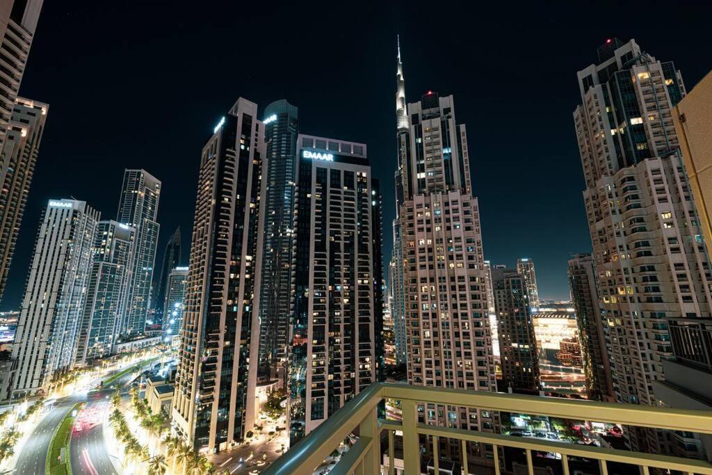 Lux Unit With Burj & Fountain View I Walk Mall Dubai